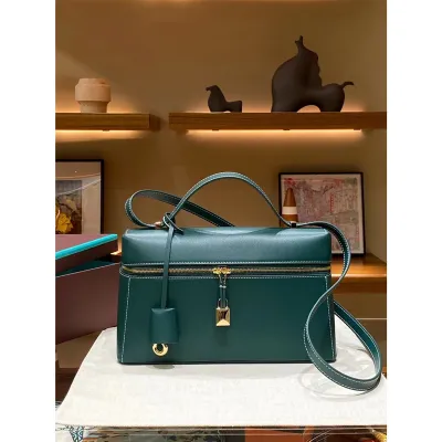 dark green